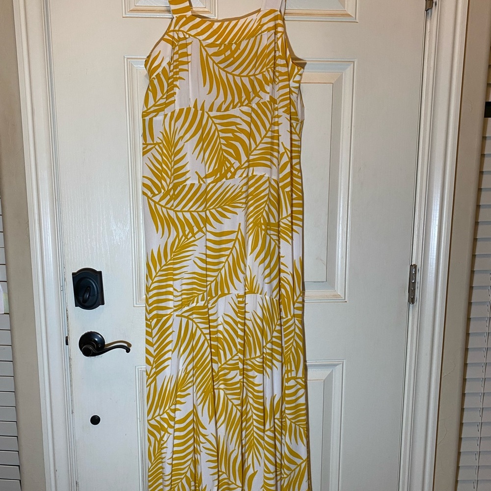 Vince Camuto Yellow Leaf Print Maxi Dress